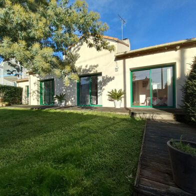 Maison 6 pièces 543400 €