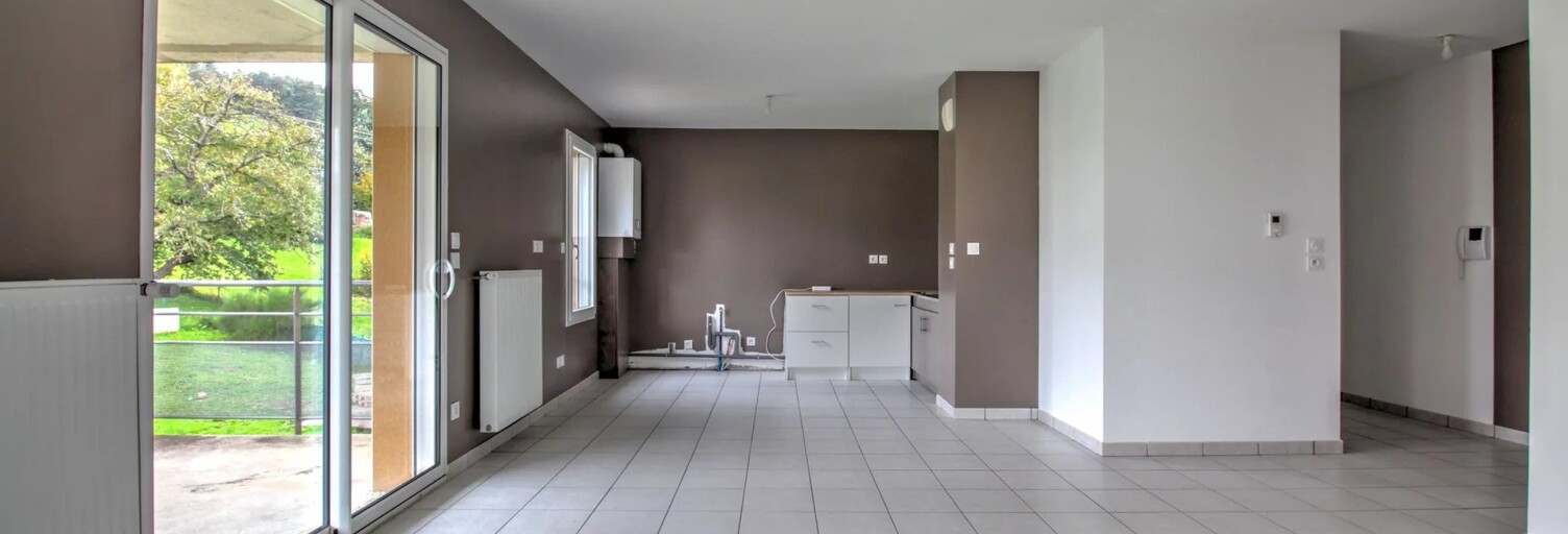 Appartement 3 Pièces 76 m² à louer à Saint-Paul-en-Jarez (42740)