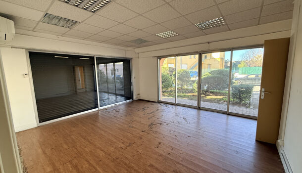 Local commercial  à vendre Fréjus 83600