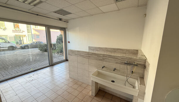 Local commercial 3 pièces  à vendre Fréjus 83600
