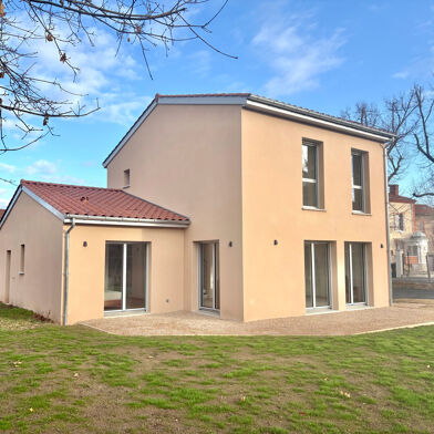 Appartement 5 pièces 1400 €