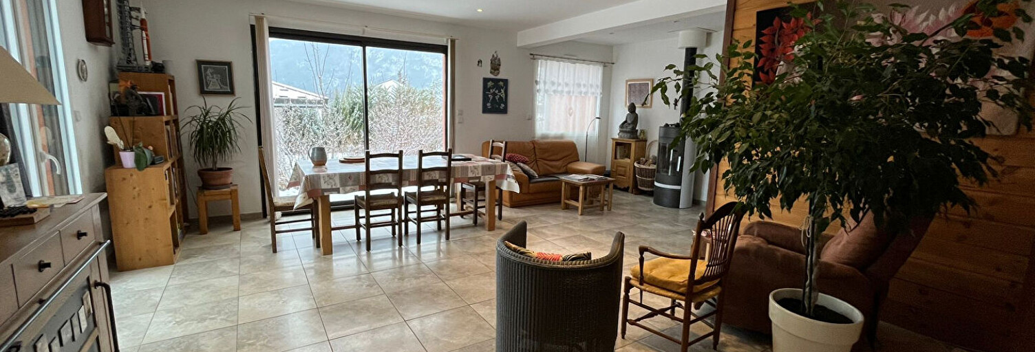 Maison 5 Pièces 117 m² à vendre à Saint-Crépin (05600)