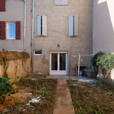 Maison 4 pièces 890 €