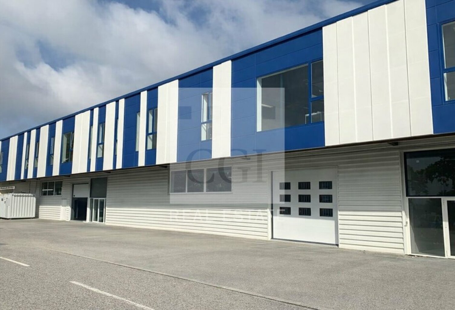 BUREAUX  à LOUER — photo 1