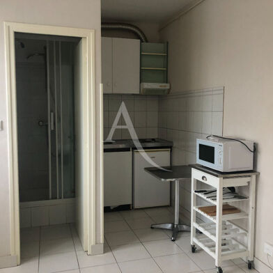 Appartement 1 pièces 400 €