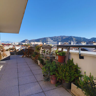 Appartement 4 pièces 308000 €