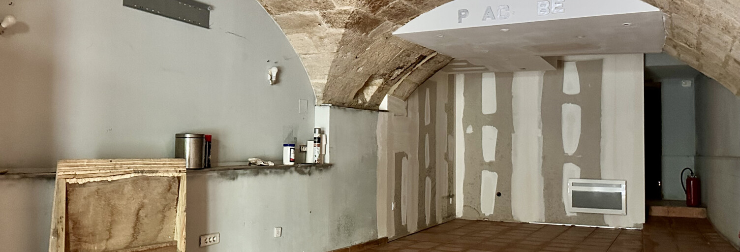 Commerce  50 m² à vendre à Uzès (30700)