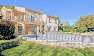 Maison 8 Pièces 248 m² à vendre à Uzès (30700)