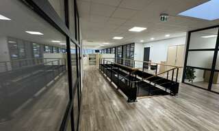 Commerce  1172 m² à louer à Tours (37100)