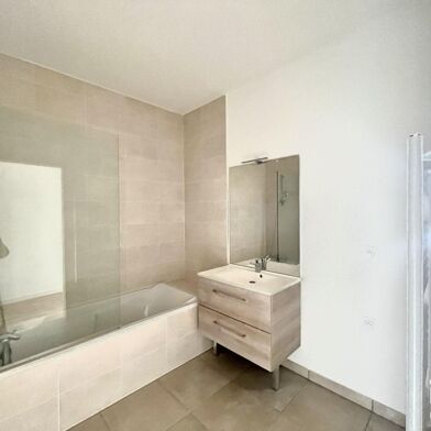 Appartement 3 pièces 1083 €