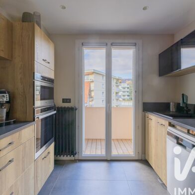 Appartement 3 pièces 255000 €