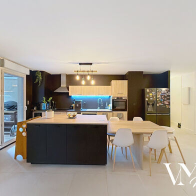 Appartement 4 pièces 415000 €