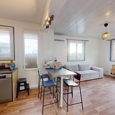 Appartement 3 pièces 635 €