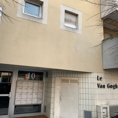 Garage  33000 €