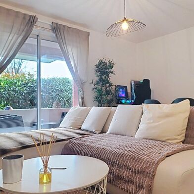 Appartement 2 pièces 163500 €