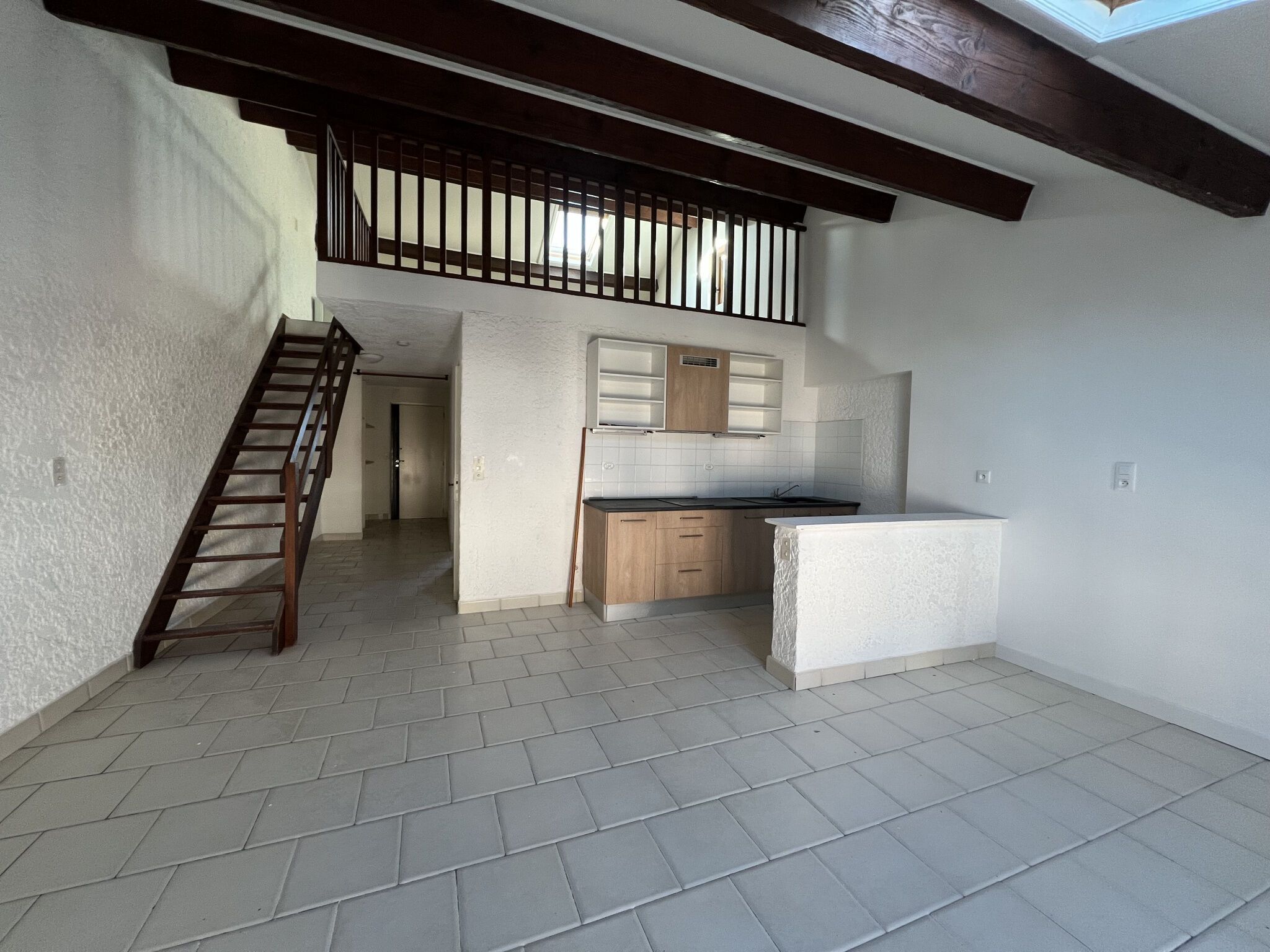 Appartement  T3 à louer Aubenas 07200