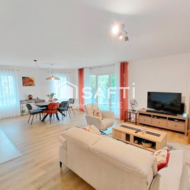 Appartement 4 pièces 469600 €