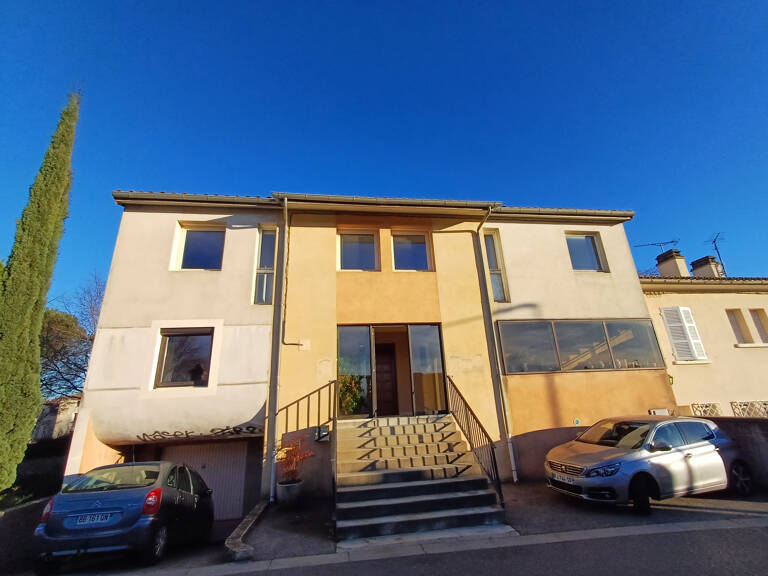 AUBENAS - LOCAL PROFESSIONNEL 142M2 — photo 1