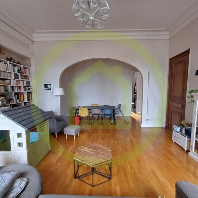 Appartement 5 pièces 262000 €