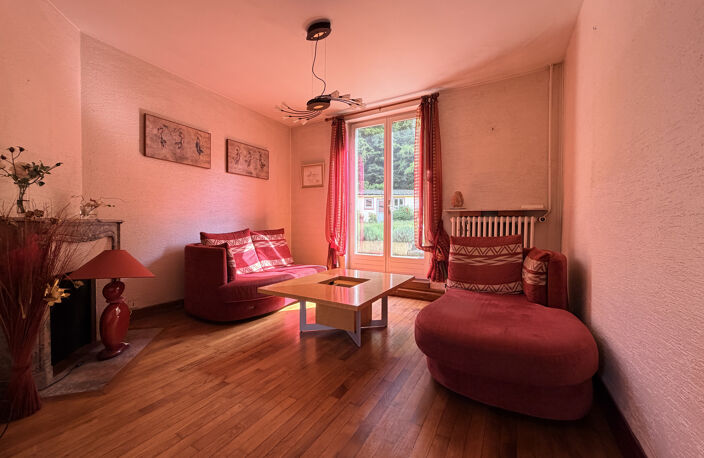MAISON ANCIENNE AVEC JARDIN — photo 5