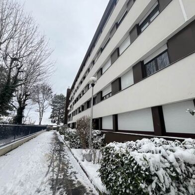 Appartement 3 pièces 143640 €