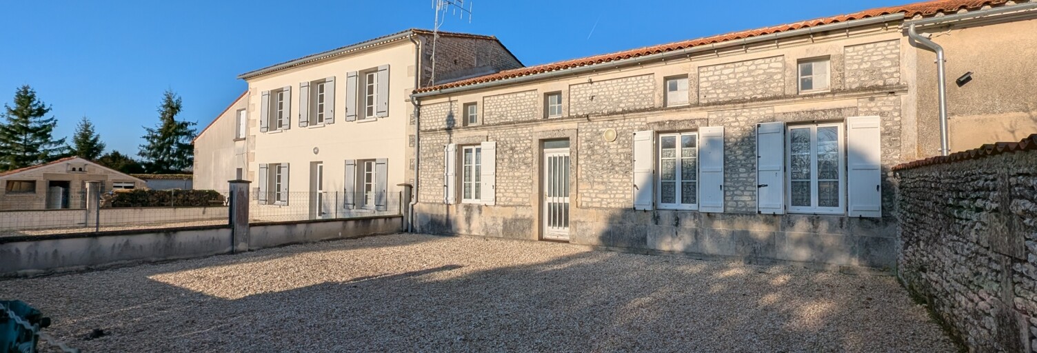 Maison 9 Pièces 283 m² à vendre à Montils (17800)