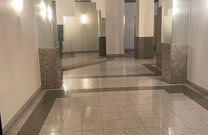 Vente Bureaux 212 m&sup2; — photo 2