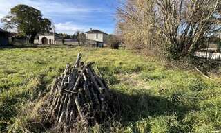 Terrain  580 m² à vendre à Saint-Yrieix-sur-Charente (16710)