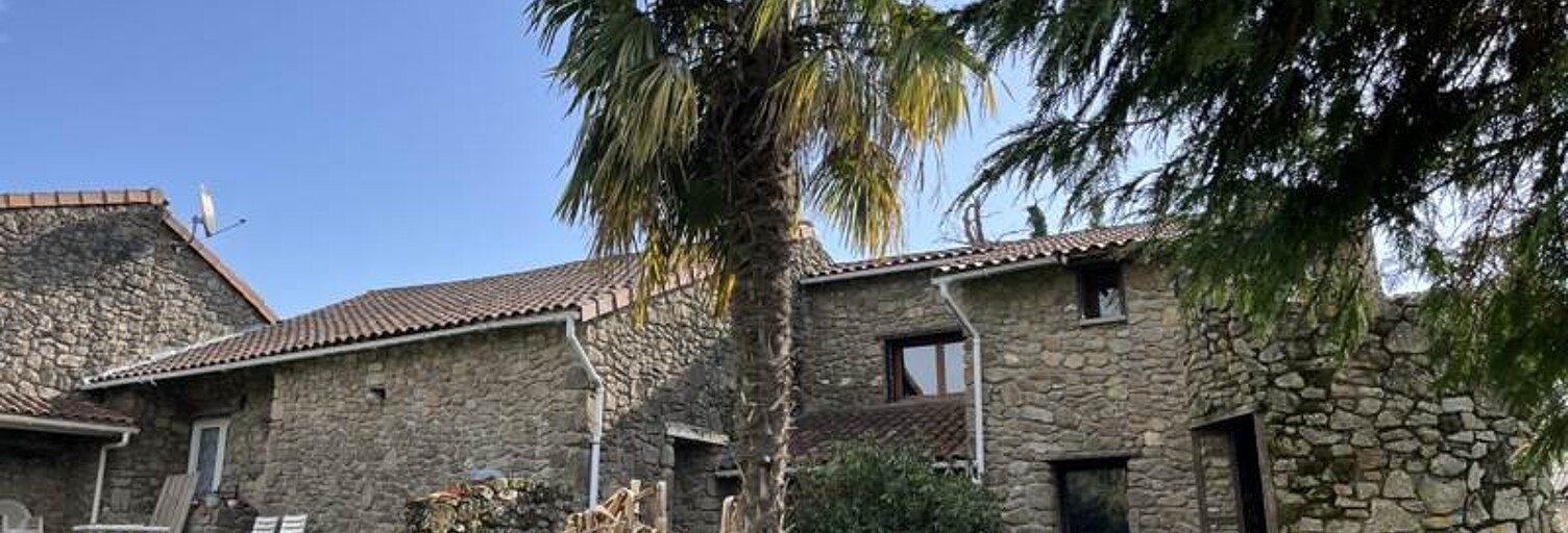 Maison 9 Pièces 256 m² à vendre à La Bazeuge (87210)