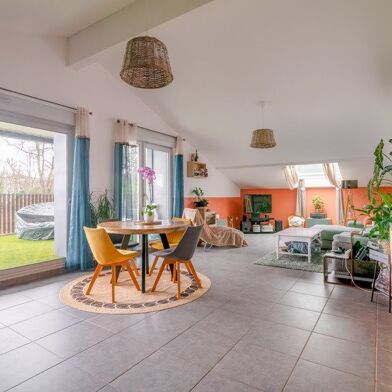 Appartement 4 pièces 498500 €