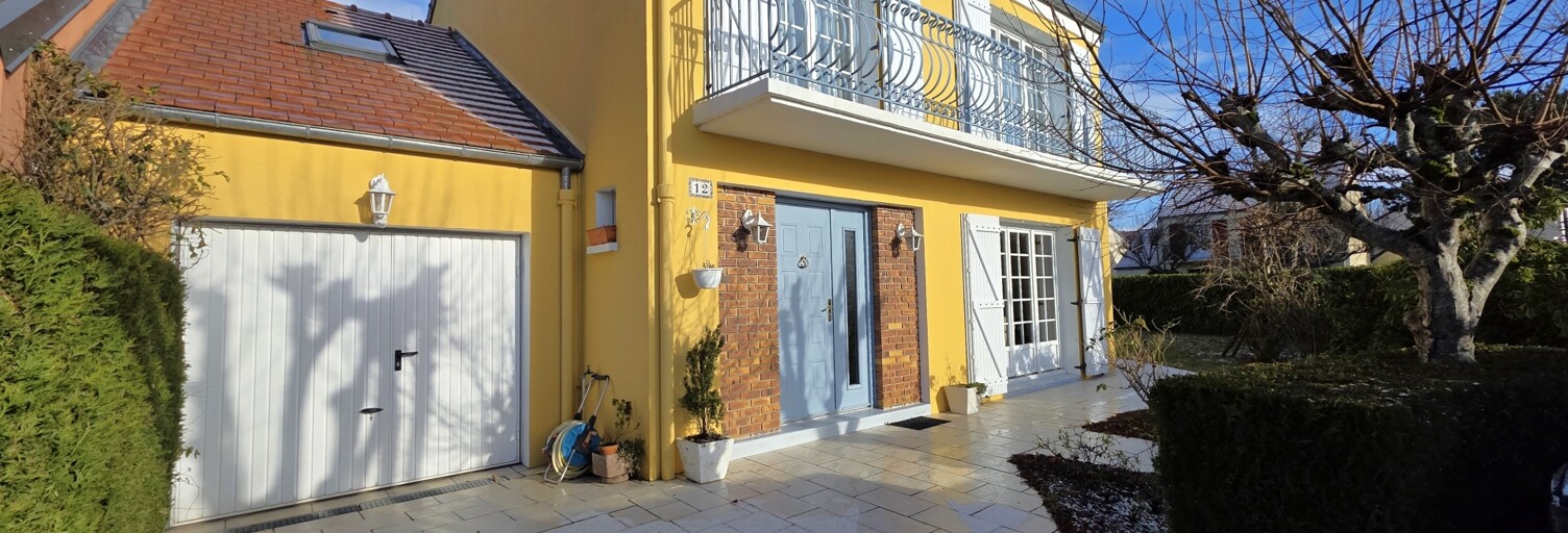 Maison 8 Pièces 148 m² à vendre à Rambouillet (78120)