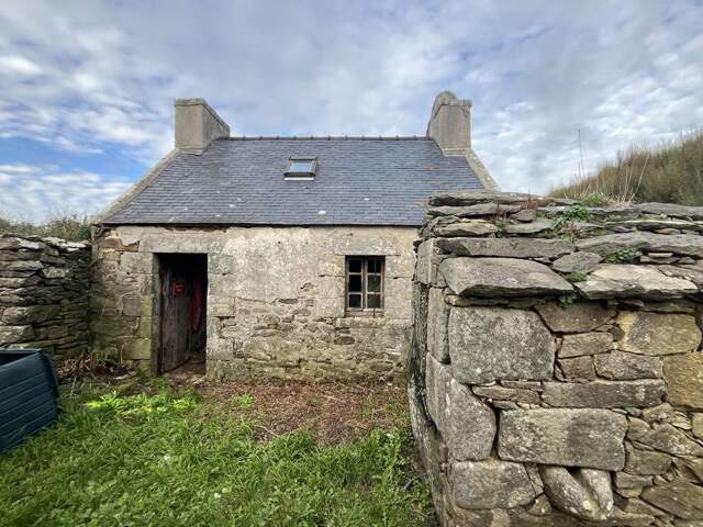 Maison en pierre de 1 pièces principales — photo du bien