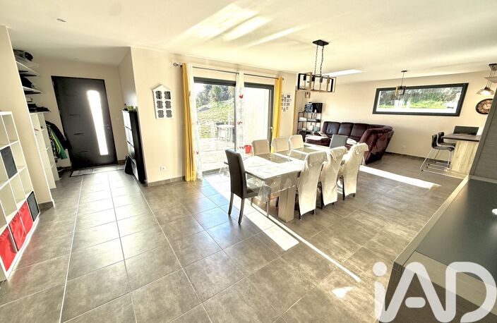 Vente Maison/villa 5 pièces — photo 3