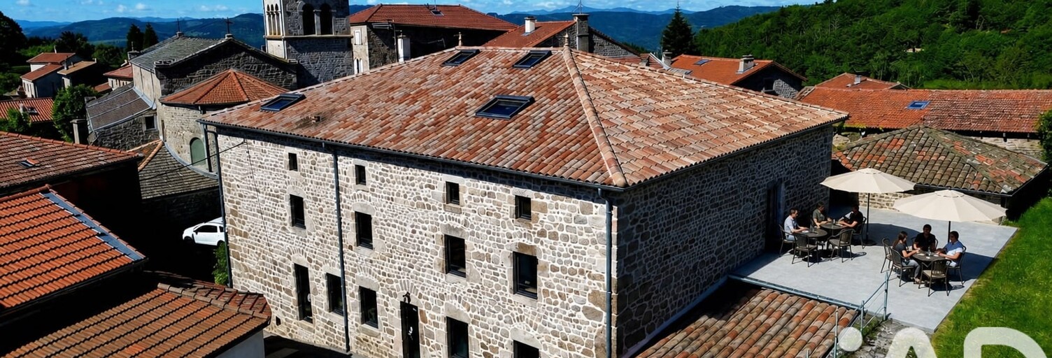 Maison 18 Pièces 465 m² à vendre à Nozières (07270)
