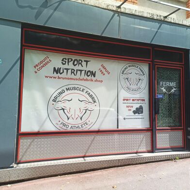 Commerce  430000 €