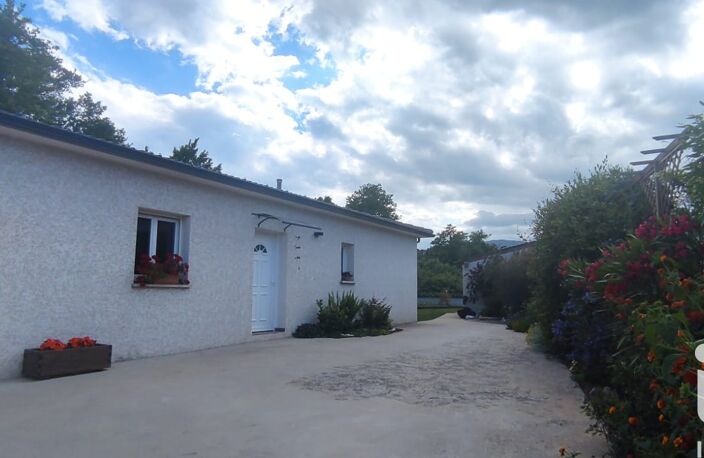 Vente Maison/villa 4 pièces — photo 3