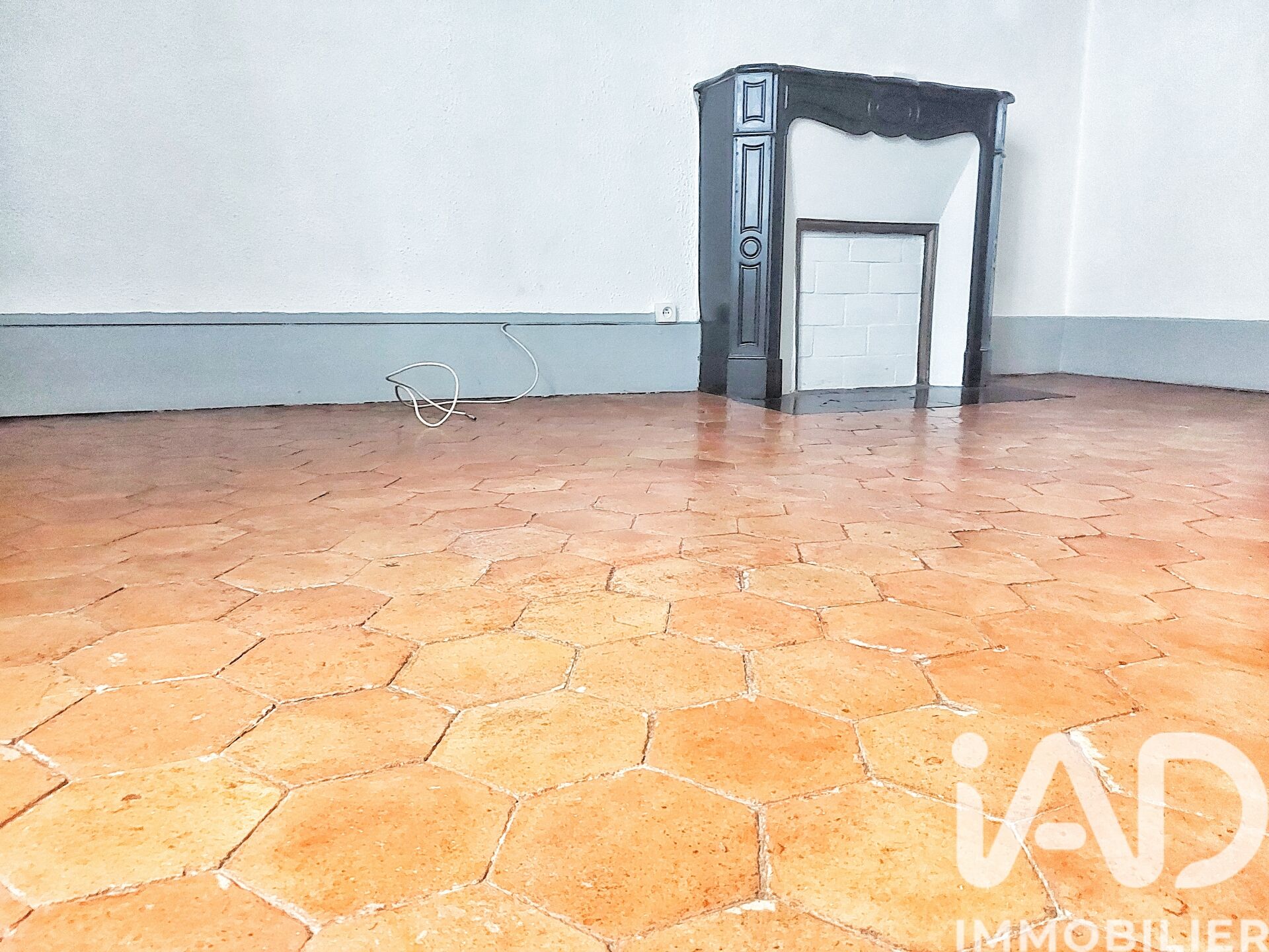 Vente Immeuble 200 m² - Photo 3