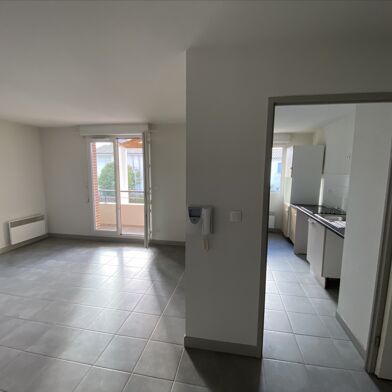 Appartement 3 pièces 720 €