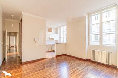 Appartement 4 pièces 493500 €