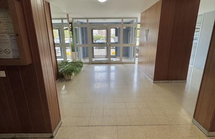 Vente Appartement 3 pièces — photo 3