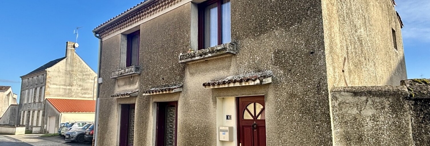 Maison 4 Pièces 98 m² à vendre à Argenton-les-Vallées (79150)