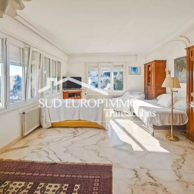 Appartement 3 pièces 384000 €
