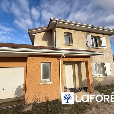 Maison 4 pièces 1120 €