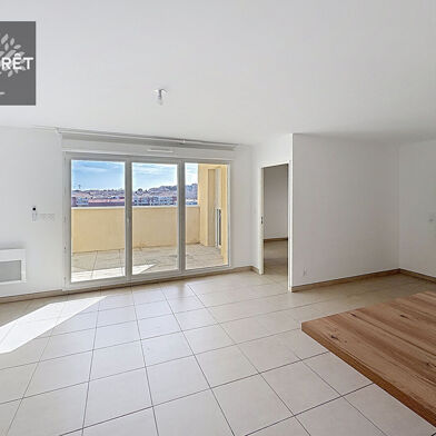 Appartement 3 pièces 990 €