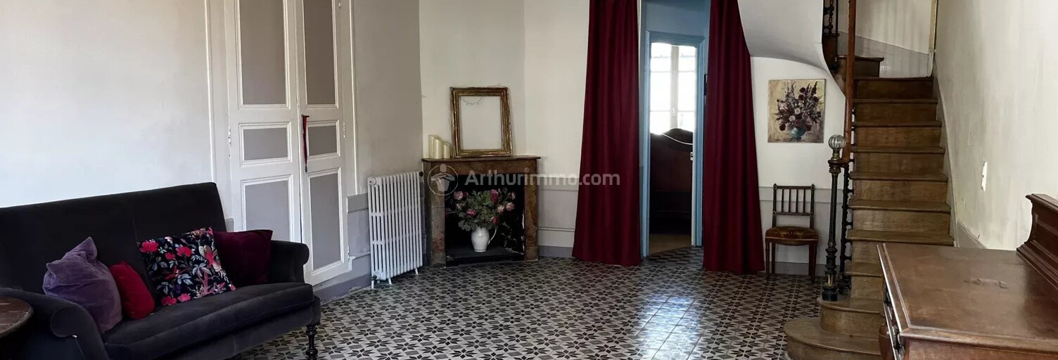 Maison 10 Pièces 237 m² à vendre à La Chartre-sur-le-Loir (72340)