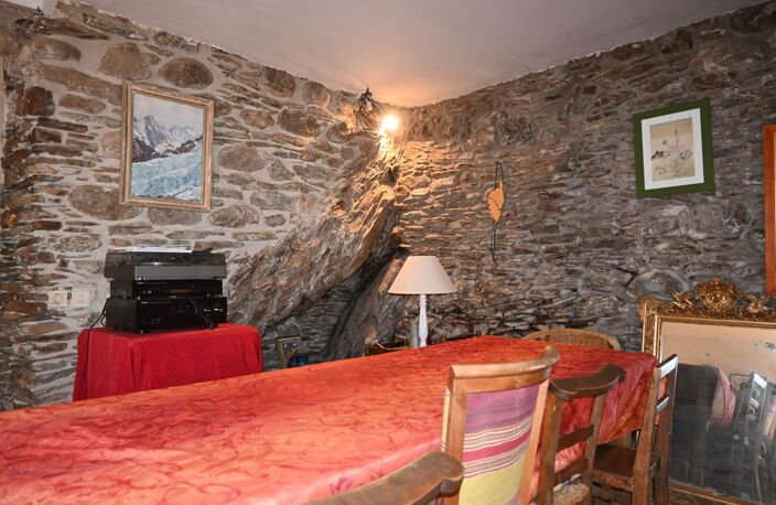 Mas ancestral en pierre , 144 m² , 8,5 hectares , Plage — photo 3