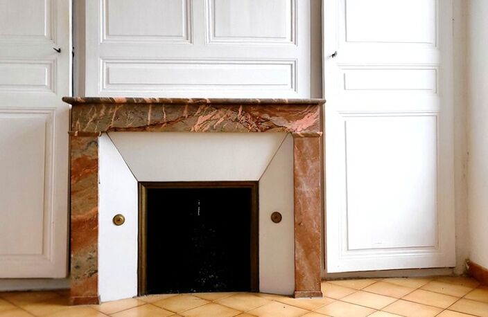 SOURS - MAISON 100 M² - 3 CHAMBRES - COUR ET JARDIN — photo 5