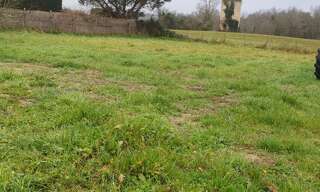 Terrain  794 m² à vendre à Val de Virvée (33240)