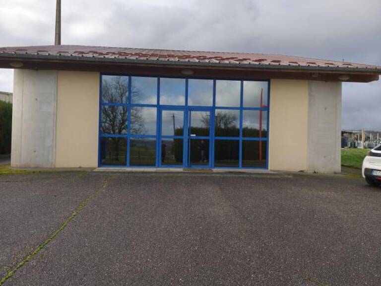 local d'activités commercial et ou bureau de 187 m2 sur un t — photo 1
