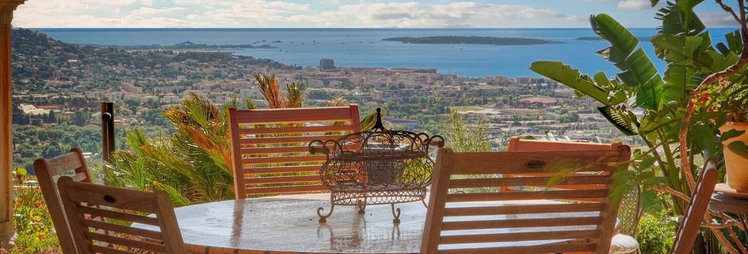 Maison 5 Pièces 210 m² à louer à Mandelieu-la-Napoule (06210)